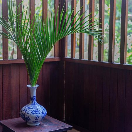 Puri Mango Guest House Sanur Exterior foto